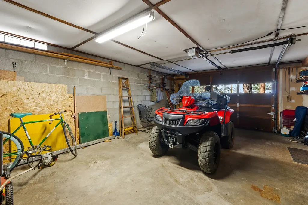 32498 Tarrs Lane Polson MT 59860