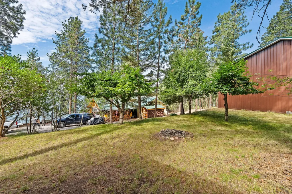 32498 Tarrs Lane Polson MT 59860