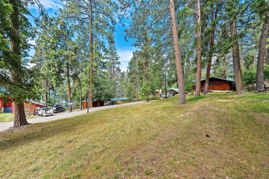 32498 Tarrs Lane Polson MT 59860