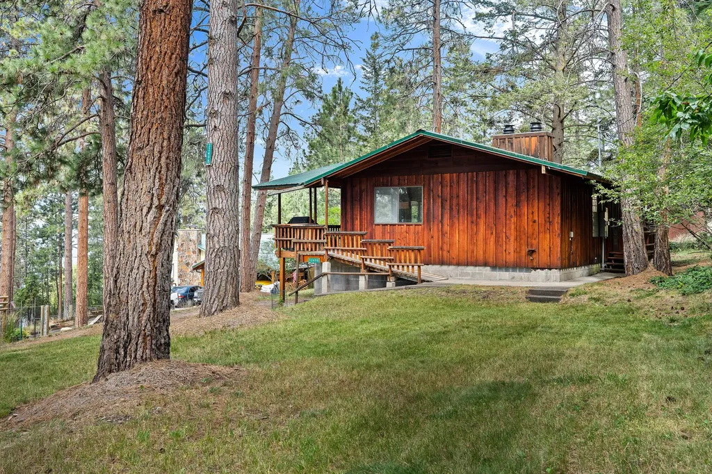 32498 Tarrs Lane Polson MT 59860