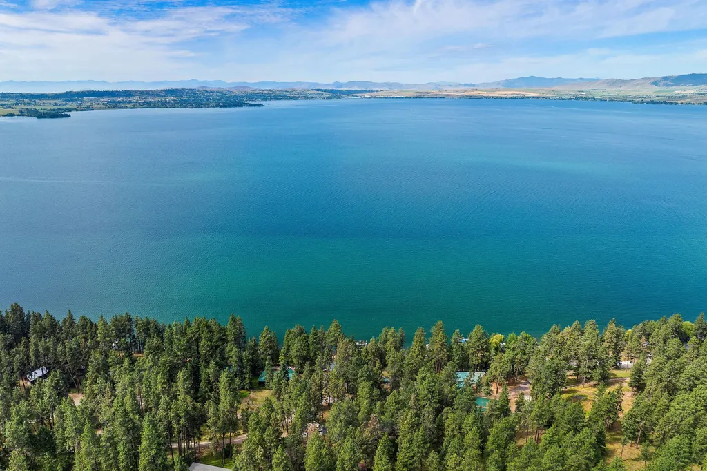 32498 Tarrs Lane Polson MT 59860