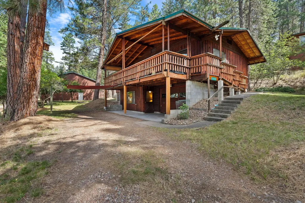 32498 Tarrs Lane Polson MT 59860