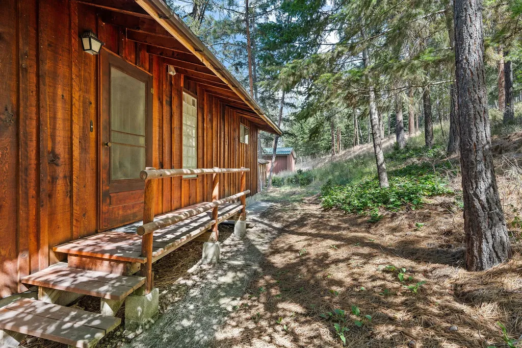 32498 Tarrs Lane Polson MT 59860