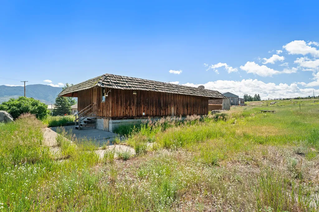 390 Holmes Avenue Butte MT 59701
