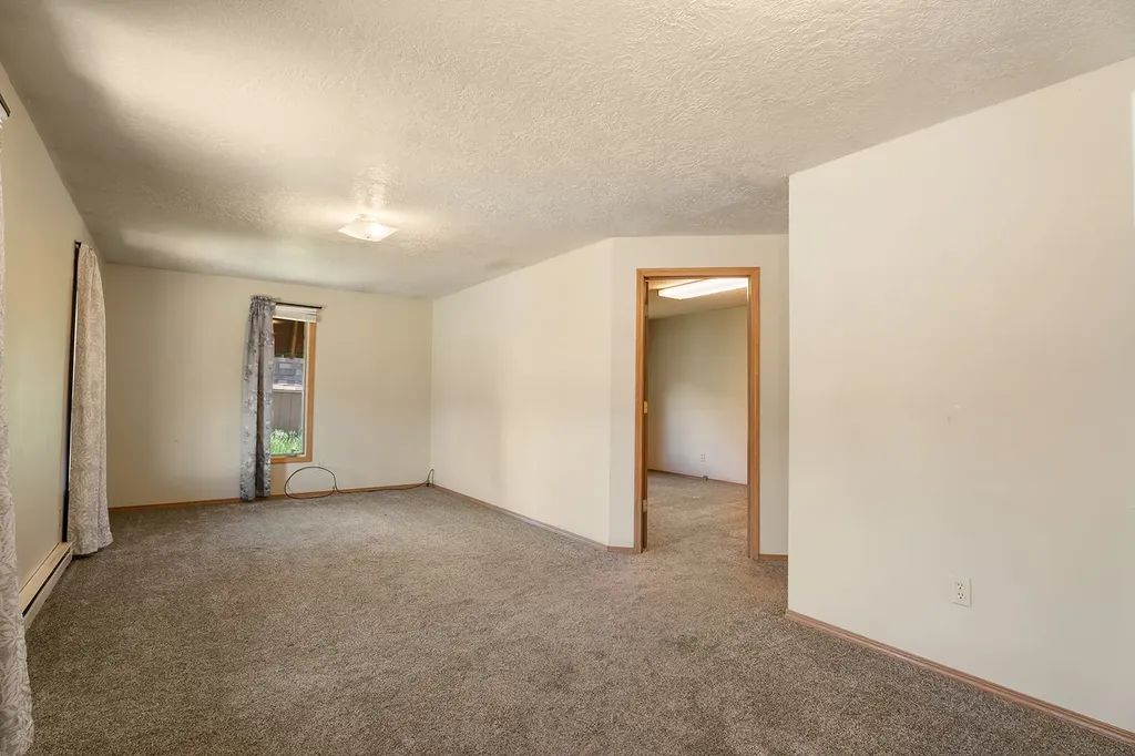 390 Holmes Avenue Butte MT 59701