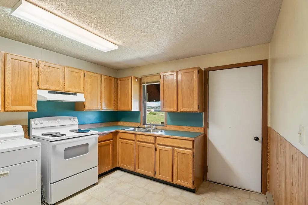390 Holmes Avenue Butte MT 59701