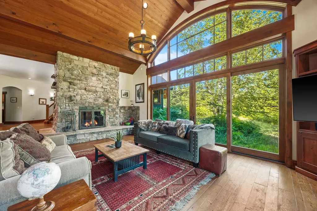 500 Wild Swan Trail Bigfork MT 59911