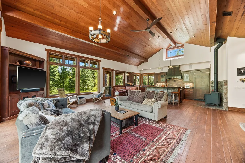 500 Wild Swan Trail Bigfork MT 59911