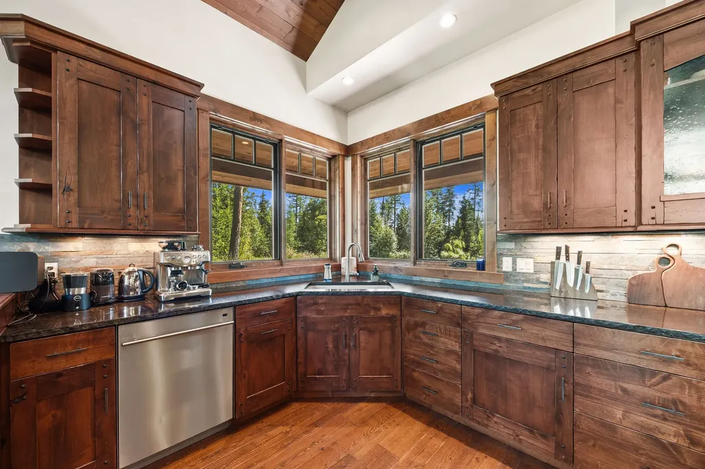 500 Wild Swan Trail Bigfork MT 59911