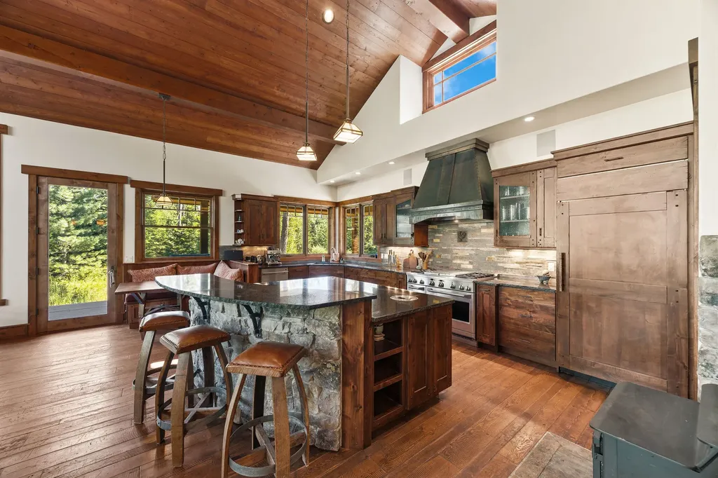 500 Wild Swan Trail Bigfork MT 59911