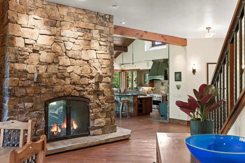 500 Wild Swan Trail Bigfork MT 59911