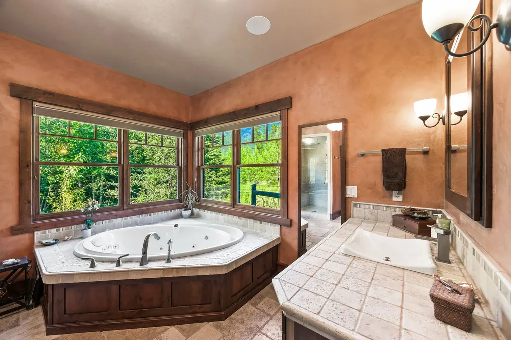 500 Wild Swan Trail Bigfork MT 59911
