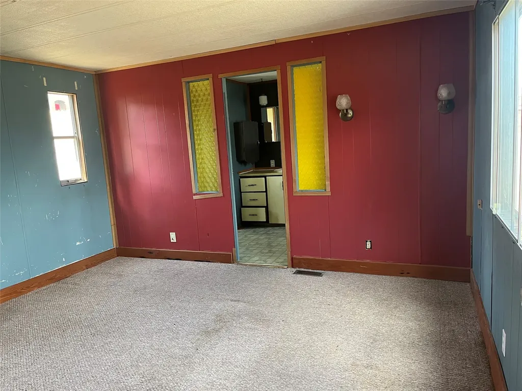 10 Isdell Street Pony MT 59747