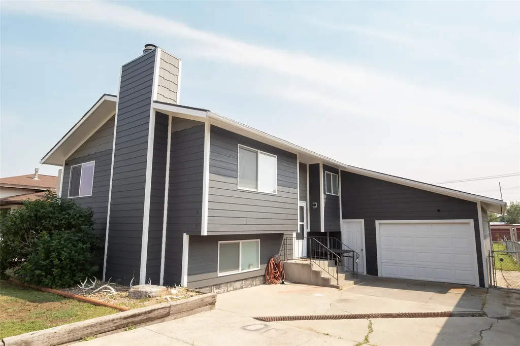 912 10th Avenue NW Great Falls MT 59404