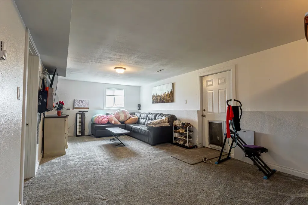 912 10th Avenue NW Great Falls MT 59404