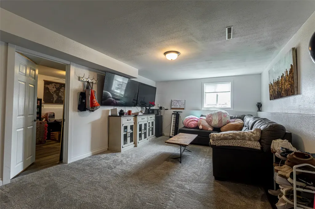 912 10th Avenue NW Great Falls MT 59404