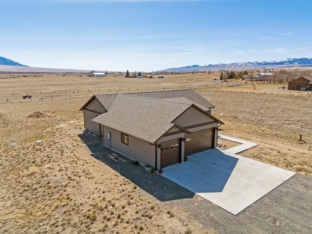 9 Fraker Loop Whitehall MT 59759