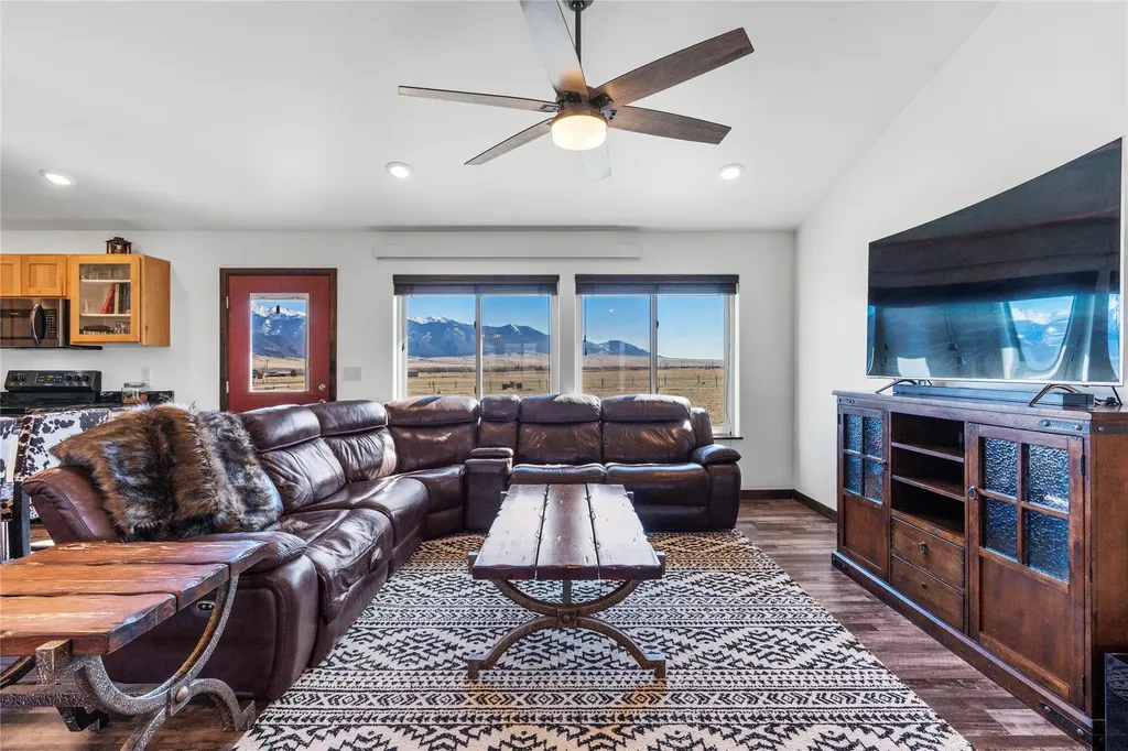 9 Fraker Loop Whitehall MT 59759