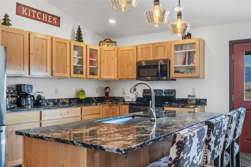 9 Fraker Loop Whitehall MT 59759