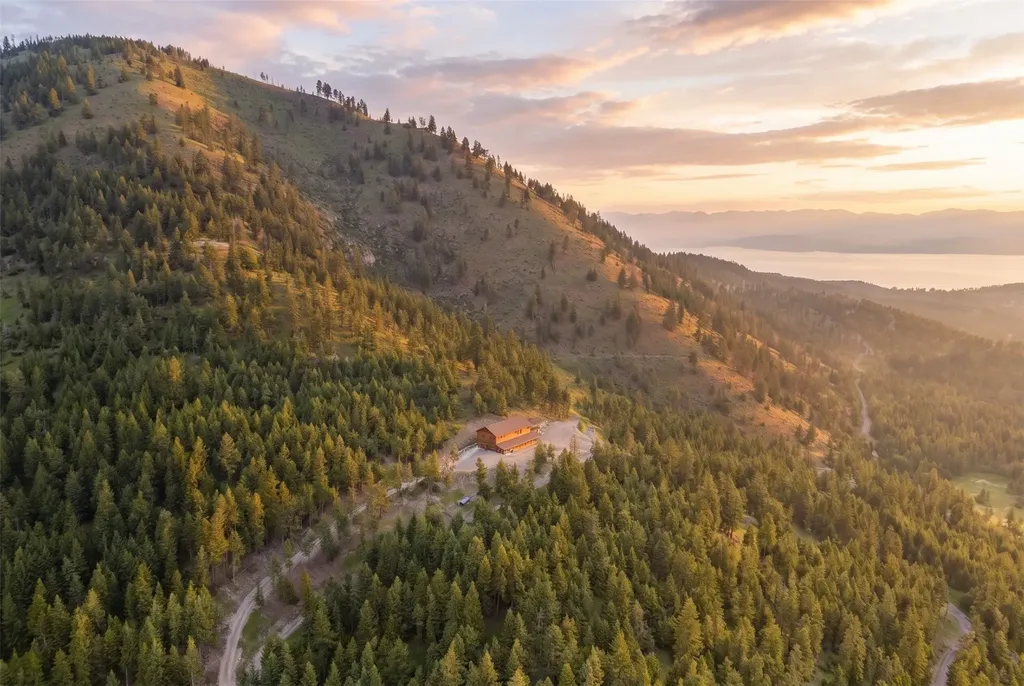 1549 Blacktail Road Lakeside MT 59922