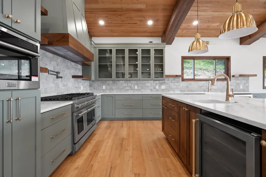 1549 Blacktail Road Lakeside MT 59922