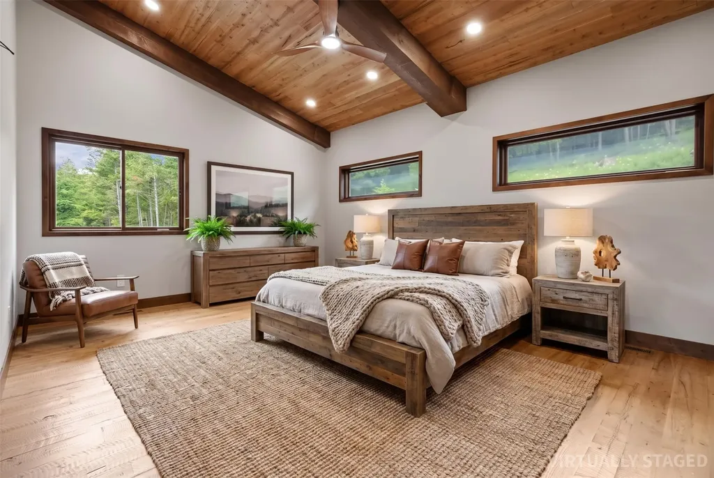 1549 Blacktail Road Lakeside MT 59922