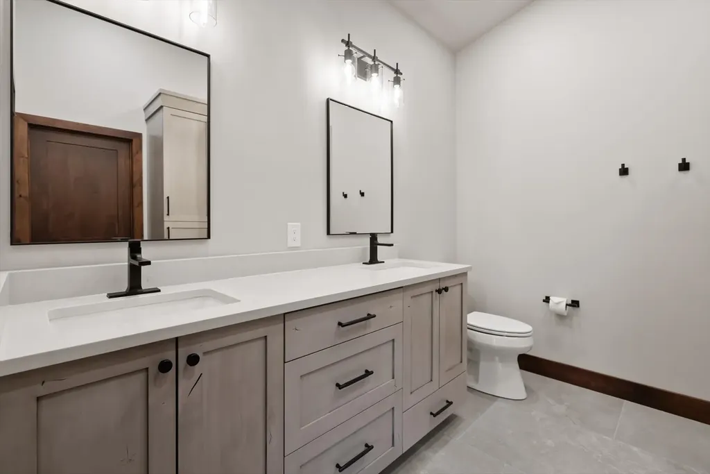 1549 Blacktail Road Lakeside MT 59922