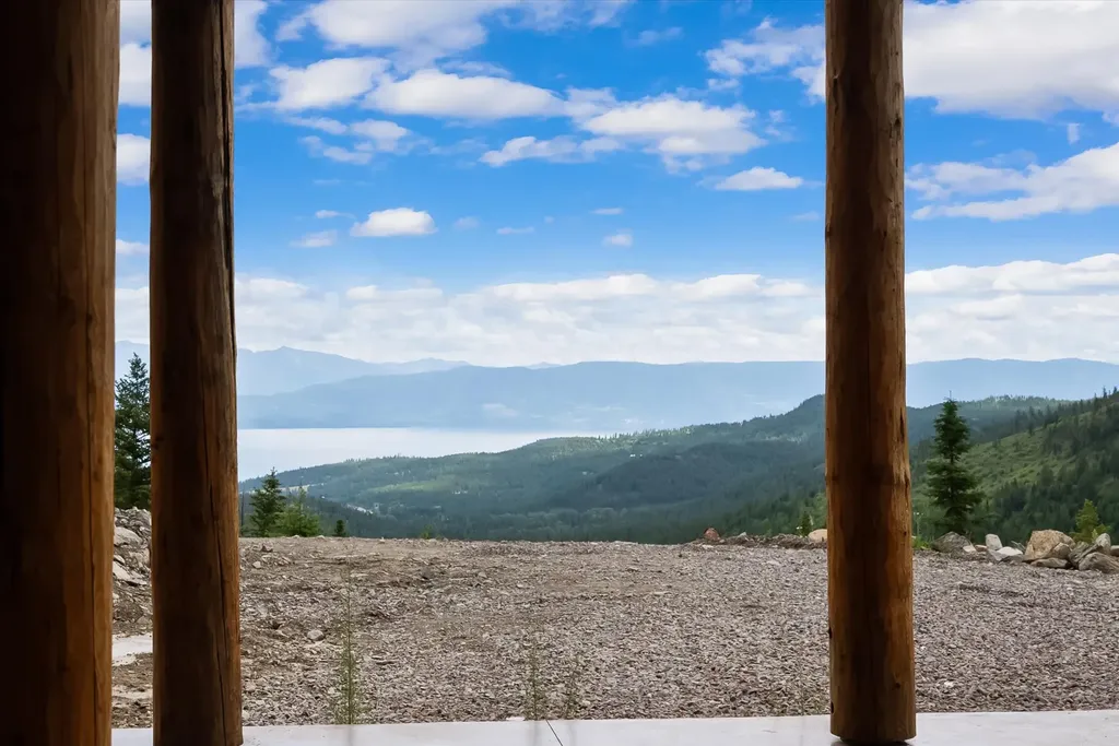 1549 Blacktail Road Lakeside MT 59922