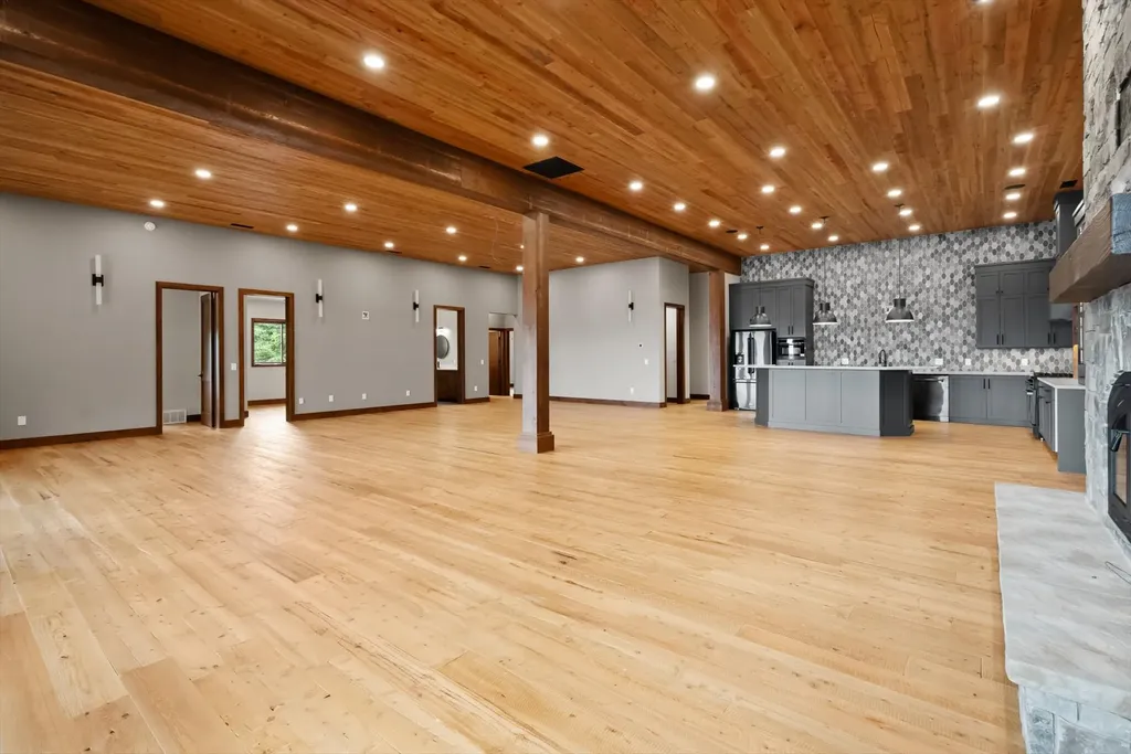 1549 Blacktail Road Lakeside MT 59922