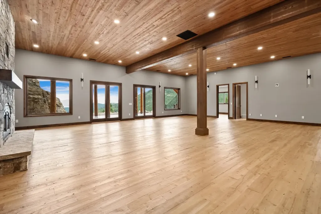 1549 Blacktail Road Lakeside MT 59922
