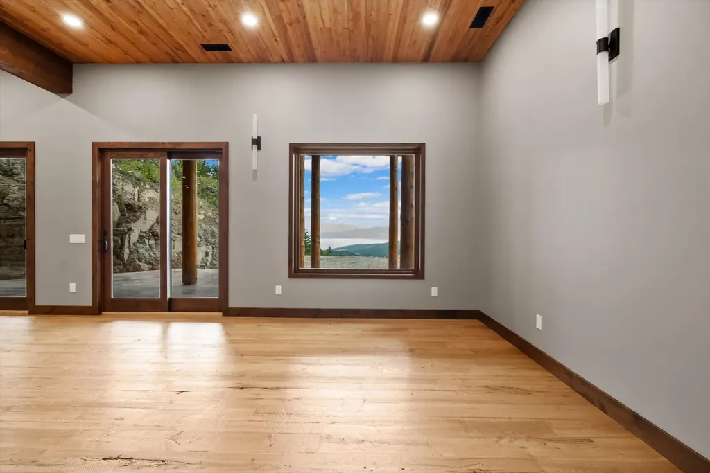 1549 Blacktail Road Lakeside MT 59922