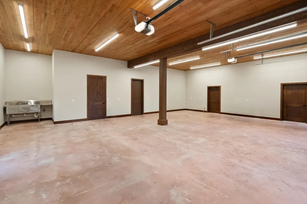 1549 Blacktail Road Lakeside MT 59922
