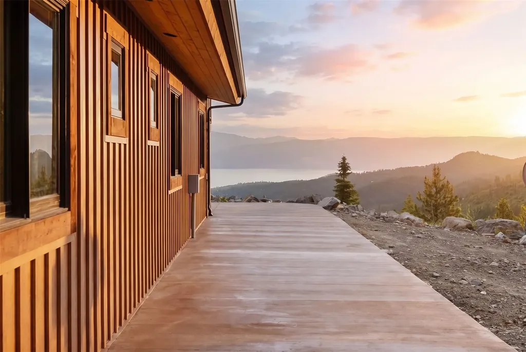 1549 Blacktail Road Lakeside MT 59922