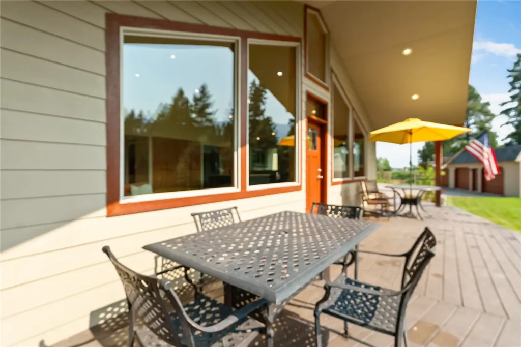 183 Middle View Trail S Columbia Falls MT 59912