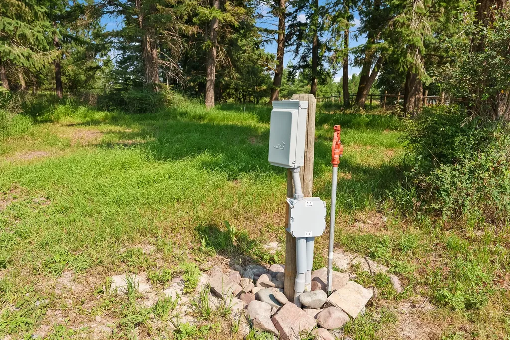 183 Middle View Trail S Columbia Falls MT 59912