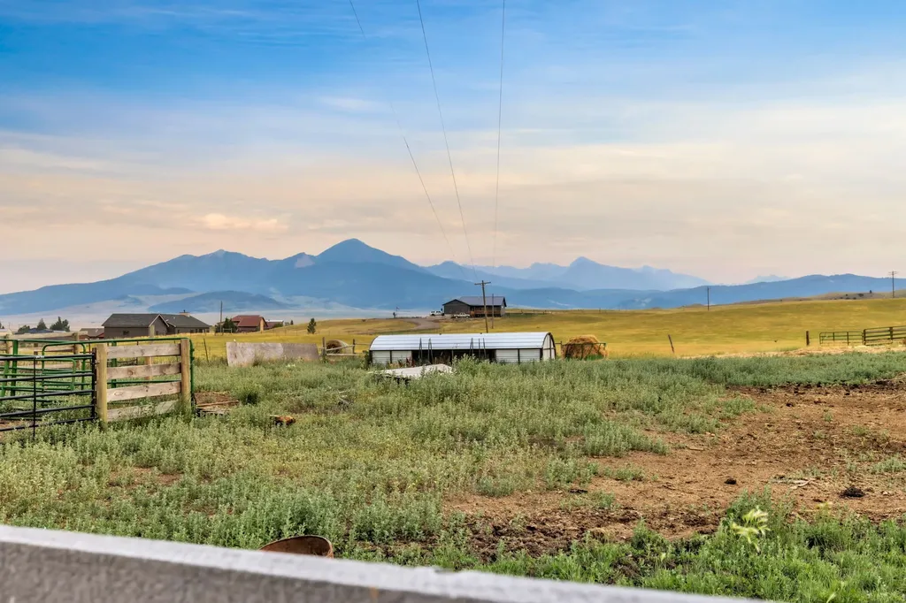 10 Chesapeake Drive Livingston MT 59047