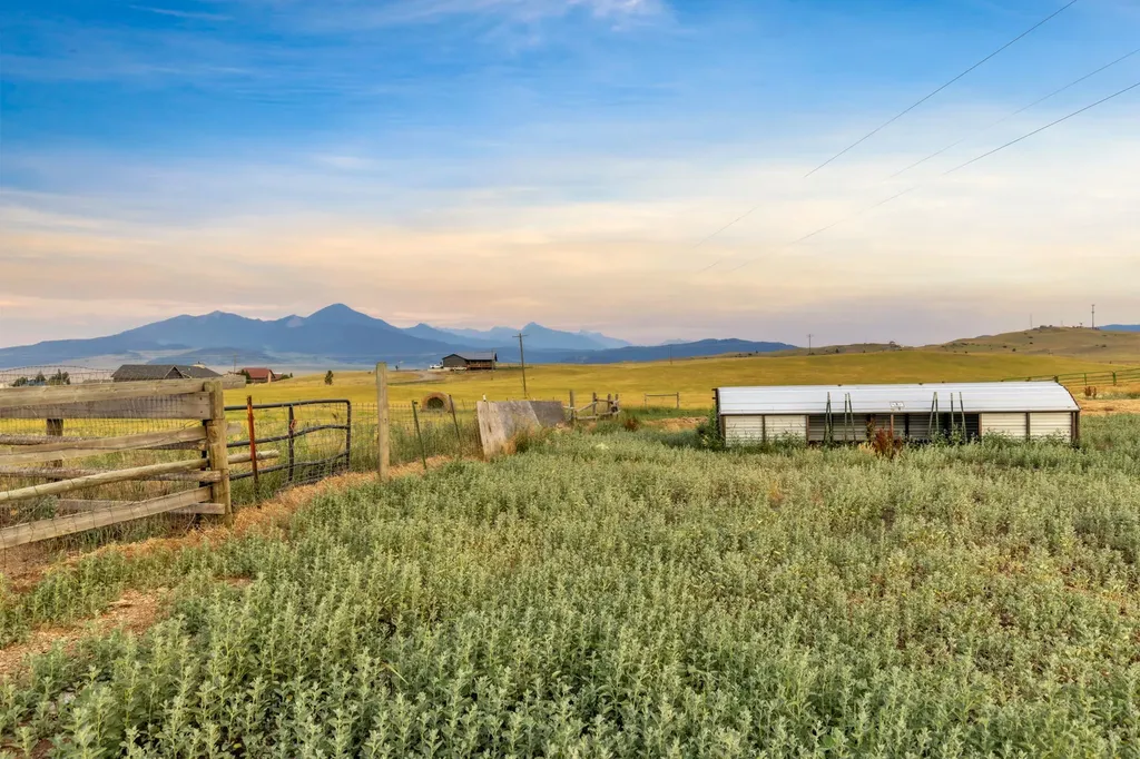 10 Chesapeake Drive Livingston MT 59047