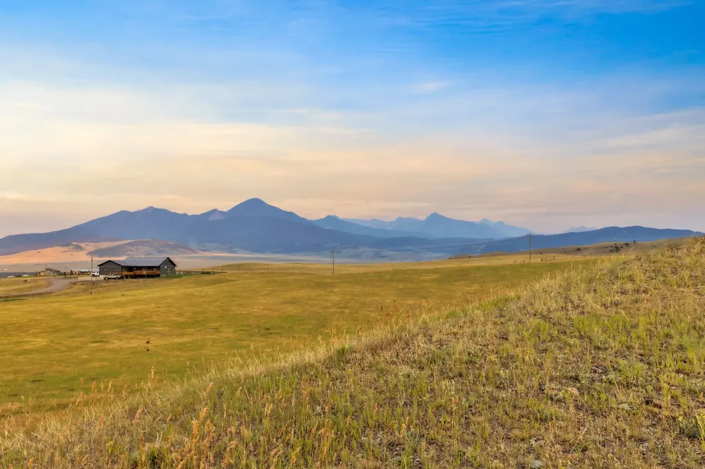10 Chesapeake Drive Livingston MT 59047