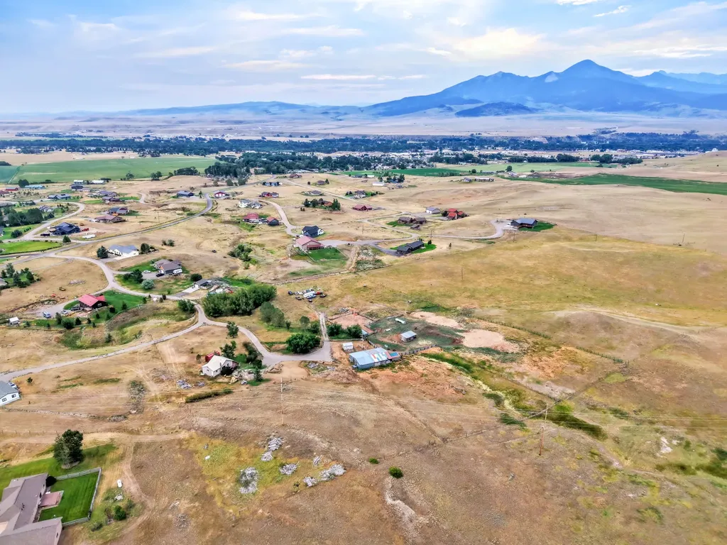 10 Chesapeake Drive Livingston MT 59047