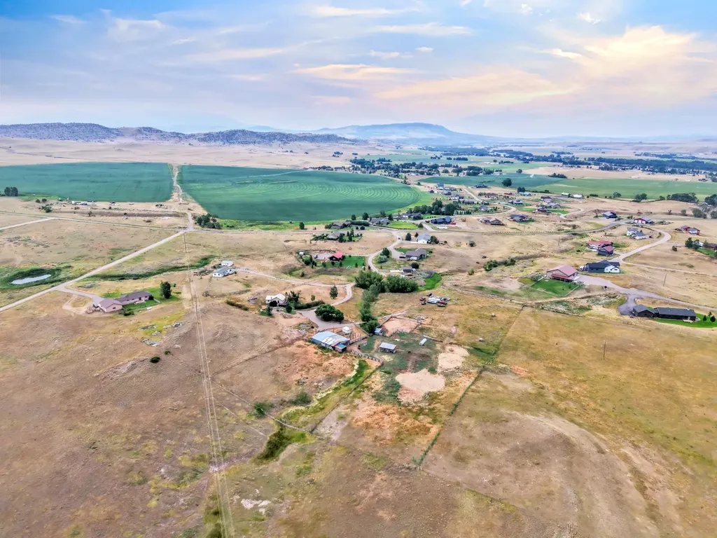 10 Chesapeake Drive Livingston MT 59047