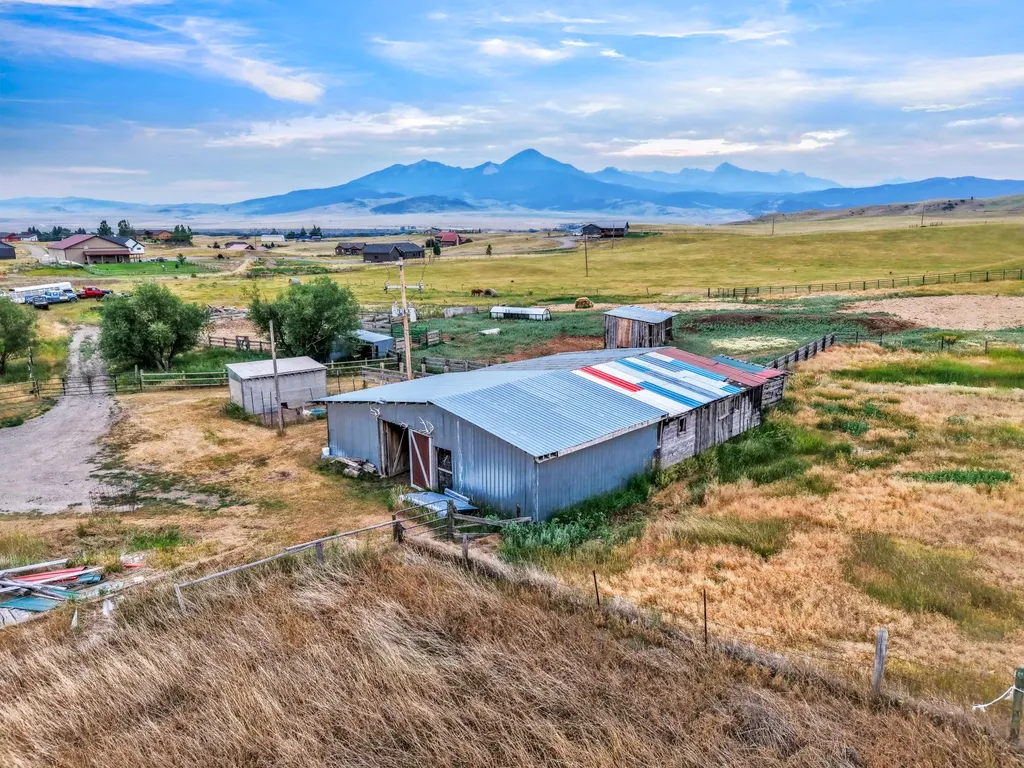 10 Chesapeake Drive Livingston MT 59047