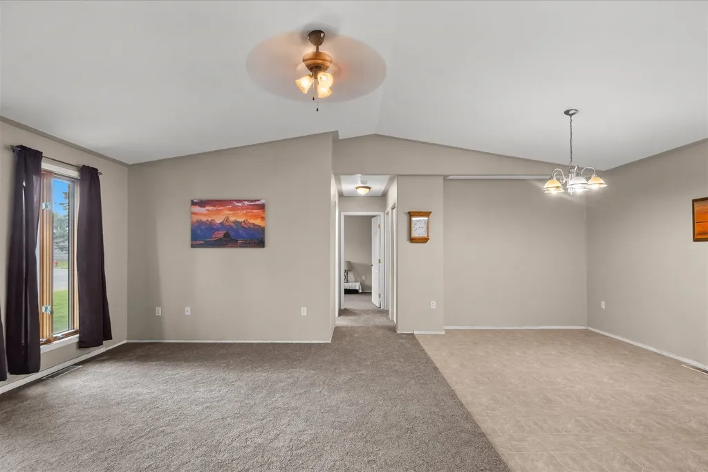 400 N Oak Townsend MT 59644