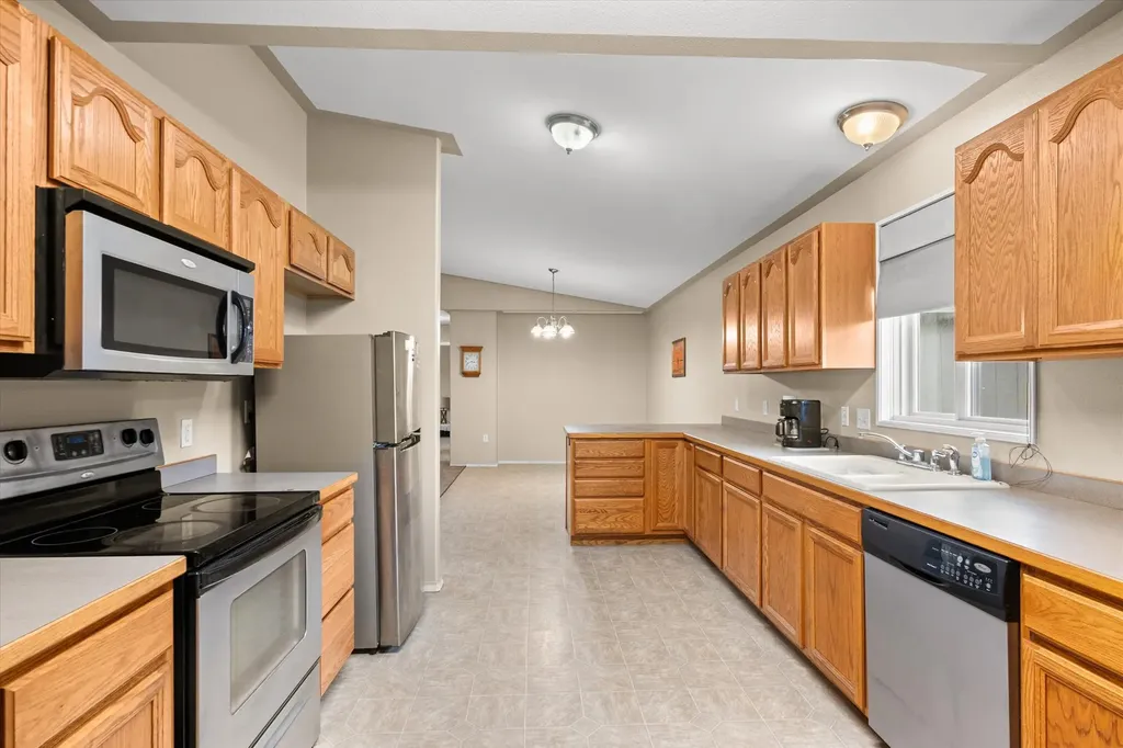 400 N Oak Townsend MT 59644