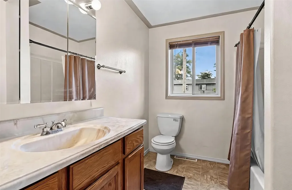 400 N Oak Townsend MT 59644