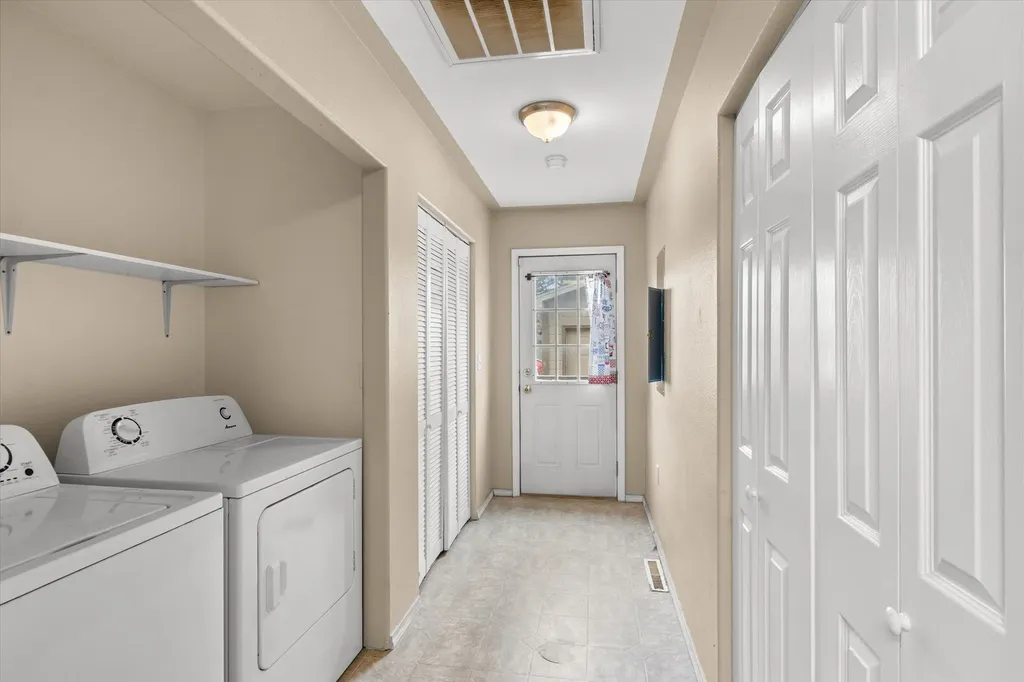 400 N Oak Townsend MT 59644