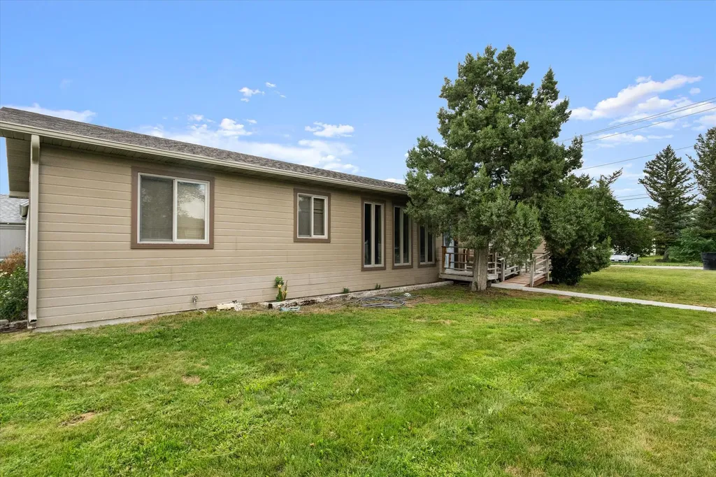 400 N Oak Townsend MT 59644