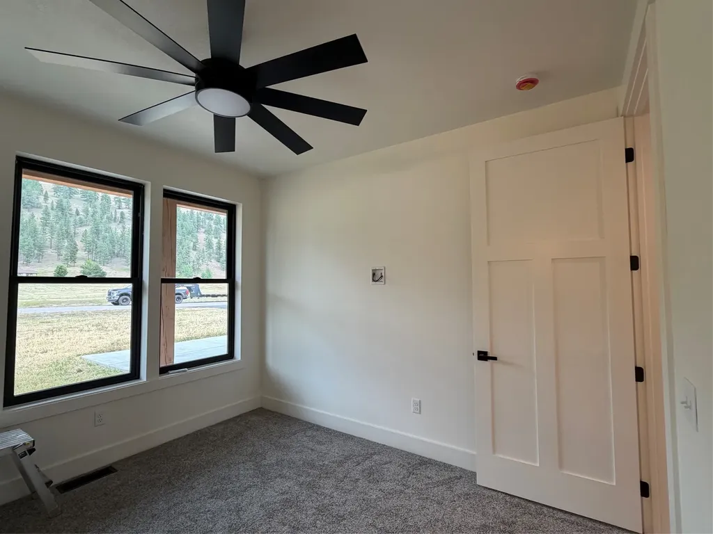 9883 Hatton Lane Lolo MT 59847