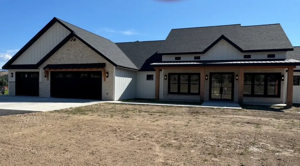 9883 Hatton Lane Lolo MT 59847