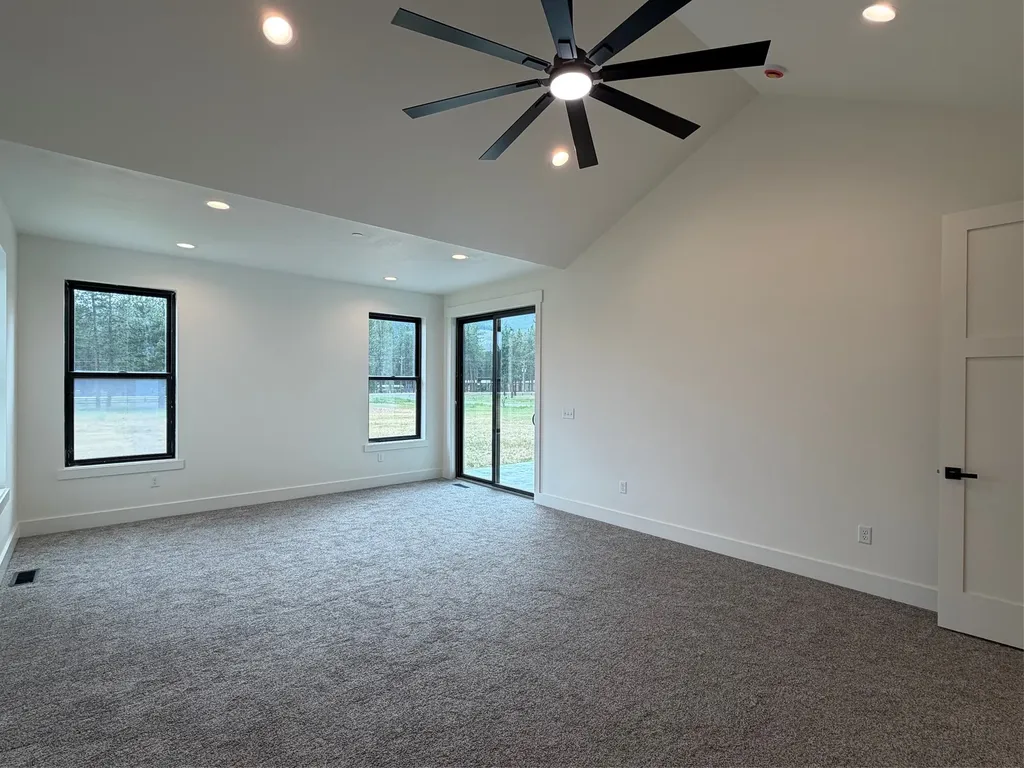 9883 Hatton Lane Lolo MT 59847
