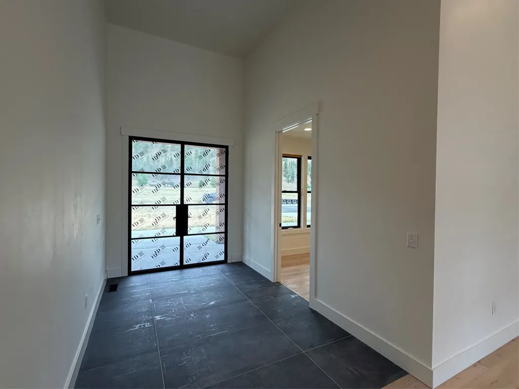 9883 Hatton Lane Lolo MT 59847